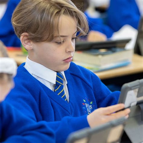 About Us | Wells Hall Primary School