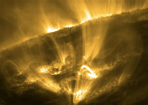 The Sun Actually Pelts Itself With Colossal 'Shooting Stars' - Space
