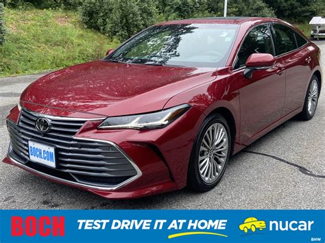 2022 Toyota Avalon Hybrid Red