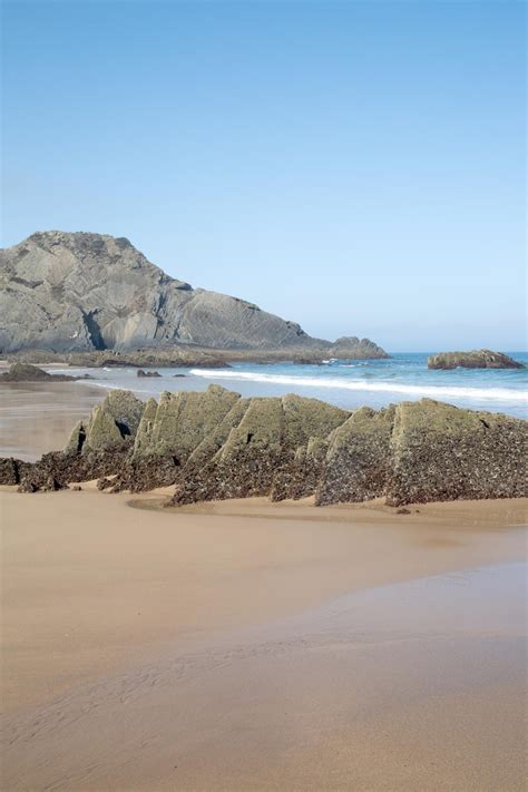 Odeceixe beach in algarve, portugal | Premium Photo