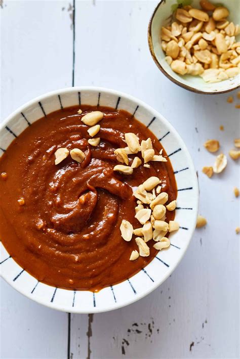 How to make a homemade peanut butter recipe - Simone's Kitchen