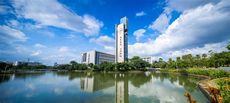 广州大学是一本吗排名全国第几？具体地址在哪学费一年多少？