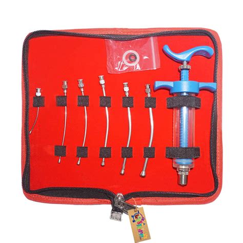 Western Era Hand Feeding Syringe with Full Kit & Bag for Birds, Puppy ...