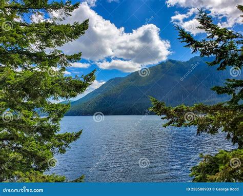 Lake Cushman and the Olympic Mountains at Skokomish Park in Washington ...