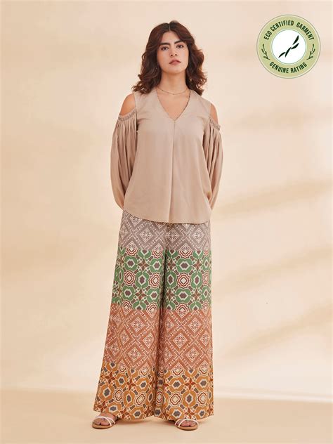 B77 - Organic Bamboo Cold Shoulder Top – B77 Sustainable Fashion