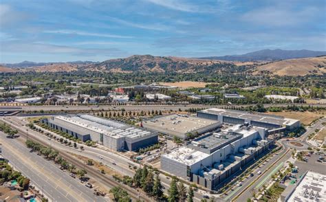 Carrier Hotels: Key United States Data Center Locations - Dgtl Infra