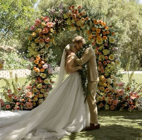 alex and kouvr | Wedding ceremony flowers, Dream wedding decorations ...