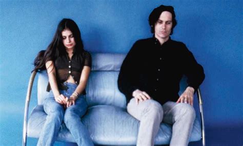 FADE INTO YOU (EN ESPAÑOL) - Mazzy Star - LETRAS.COM