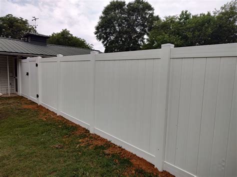 The Many Style Options with Vinyl Fencing - Central Fence Co.