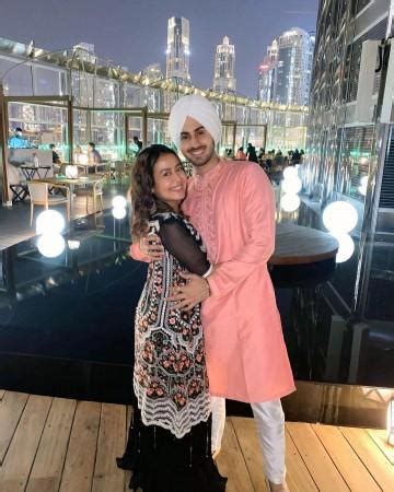 Dubai Diaries Newlywed Neha Kakkar and Rohanpreet's dreamy honeymoon ...