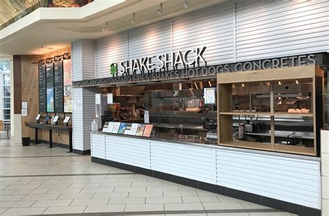 Shake Shack - The Gardens Mall
