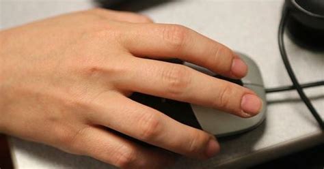 Tech Support Scammer 的图像结果