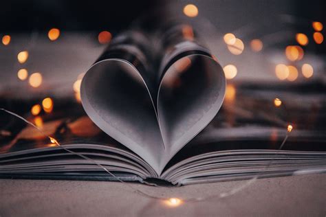 Book Review: "Ugly Love" by Colleen Hoover