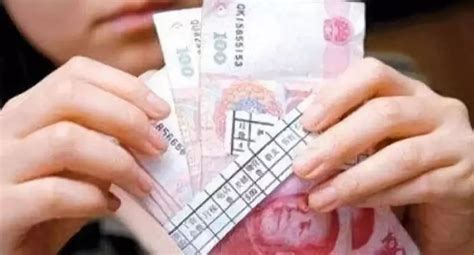 根据历年上海月平工资增涨幅度，估算2018年上海月平均工资金额！-上海居住证积分落户办理咨询
