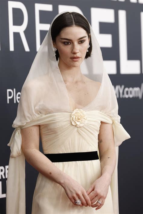 LONDON, ENGLAND - FEBRUARY 22: Gracie Abrams attends the 2026 EE BAFTA Film Awards at The Royal Festival Hall on February 22, 2026 in London, England. (Photo by Karwai Tang/WireImage)