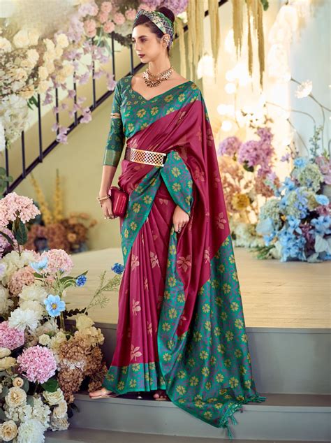 Hibiscus Purple Party Premium Saree – TrendOye
