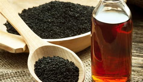 8 Best Home Remedies To Treat Boils and Carbuncles - lifeberrys.com