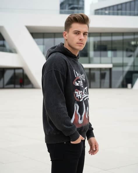 Buy Black Sweatshirt & Hoodies for Men by Shein Online | sheinindia.in