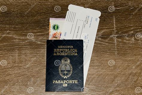 阿根廷护照 库存图片. 图片 包括有 背包, 工作, 会议室, 办公室, 通过, 旅游业, 假期, 护照 - 117847711