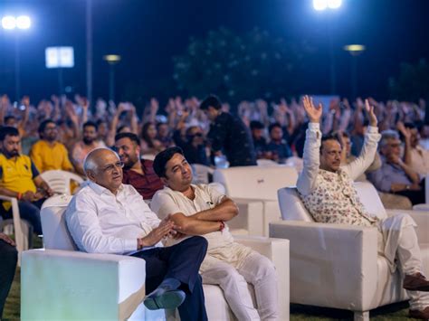 More than 25,000 Ahmedabadis enjoyed; Kirtidan Gadhvi and Osman Mere ...