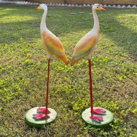 White Metal leg Crane showpiece (Birds for Garden) – The Decorshed