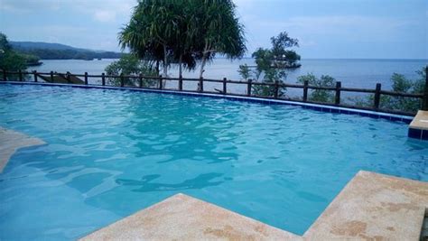 MAGIC ISLAND RESORT (Nueva Valencia) - Cottage Reviews & Photos ...