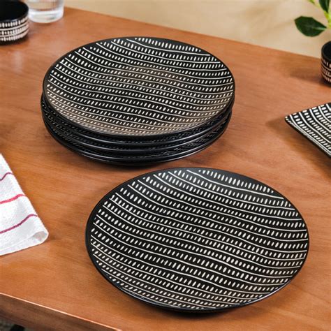Kuro 24 Piece Ceramic Dinner Set For 6 Online - Premium Dinner Set ...