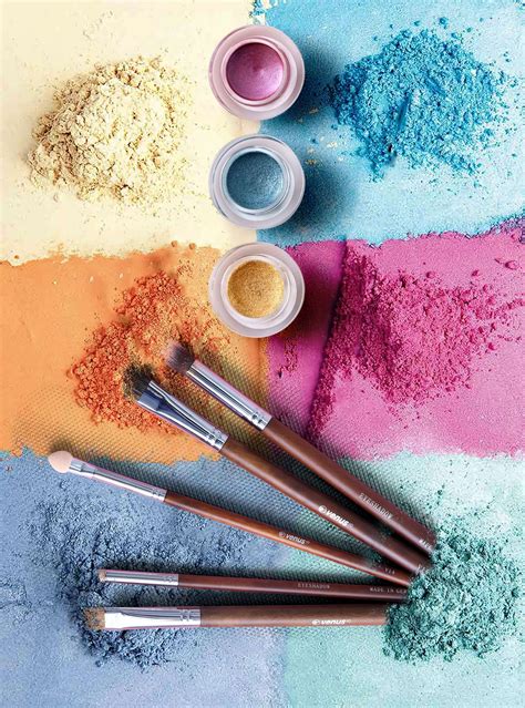 Expert shares 8 tips to ensure your makeup lasts long amid the ...