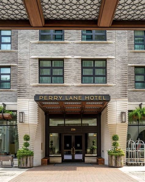 The Historic Charm and Southern Hospitality of Savannah