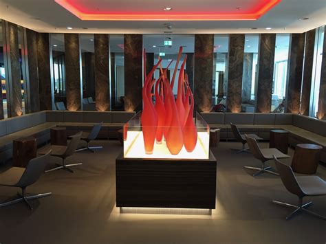 Review: Air Canada Maple Leaf Lounge Frankfurt - Live and Let's Fly