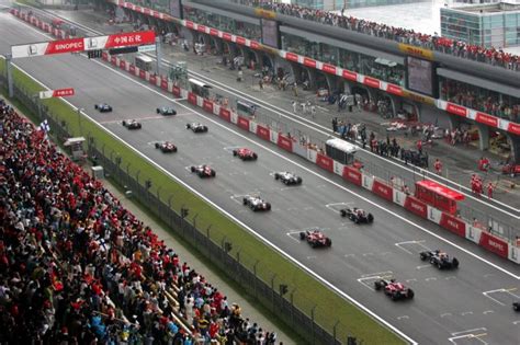 上海国际赛车场的F1中国大奖赛，哪个看台或草地区的票比较好？ - 知乎