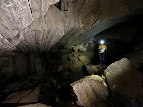 Israelis Unveil World's Longest Salt Cave, Malham salt cave | વિશ્વની ...