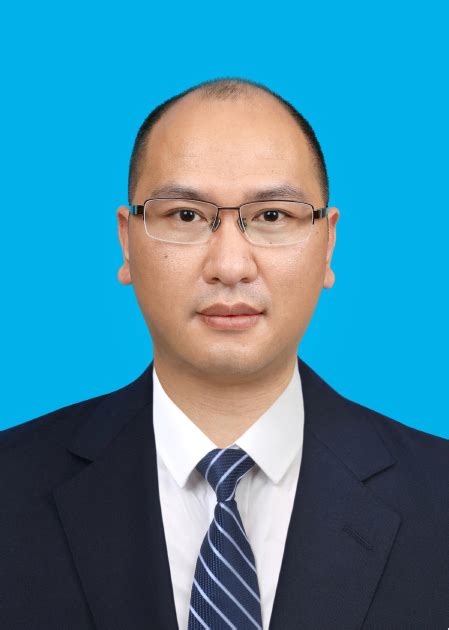 校长李校堃院士走进院士讲坛，与青年学子畅谈“科学家精神”_温医要闻 -温州医科大学新闻中心