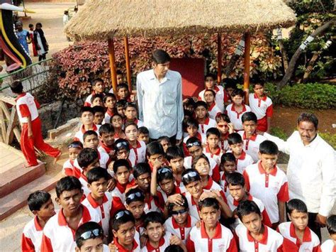 India's tallest man | Hindustan Times