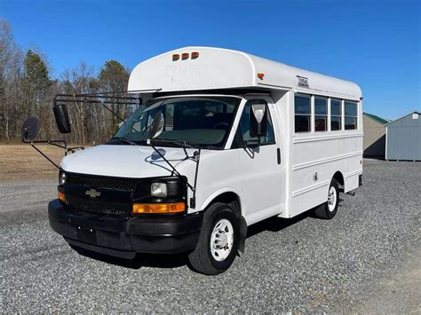 2007 Chevrolet CUTAWAY EXPRESS 3500 Bus - 15 Passenger - ONLY 50,705mi!!!! - COllins Tyoe A For ...