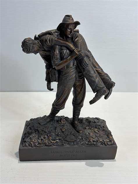 Leslie “Bull” Allen 1943 Bronze Figurine Australian WWII Hero 22cm Sta ...