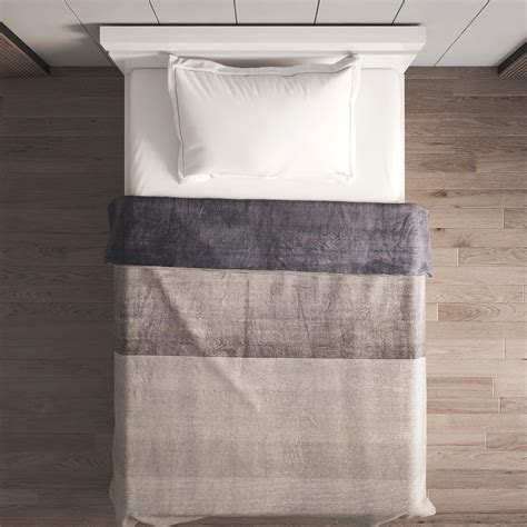 Buy Radiant Striped Single Blanket from Home Centre at just INR 899.0