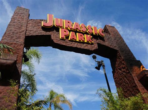 Take The Flying Dinosaur Ride Inside Jurassic Park - Osaka: Get the ...
