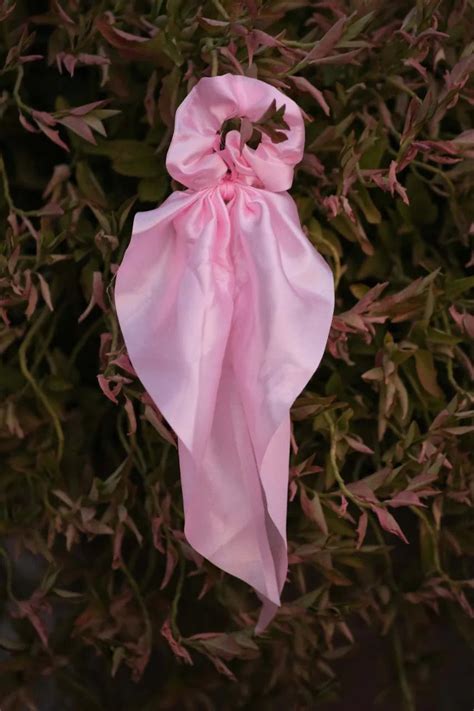 Baby Pink Tail Scrunchie – handmadelovebytanya