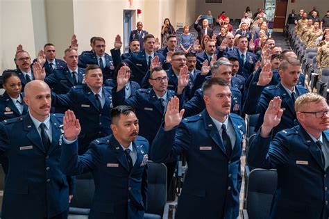 File:US Air Force Warrant Officer Class 25-02.jpg - Wikipedia