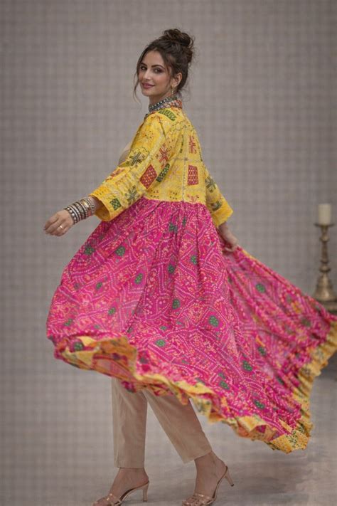 Phulkari Bandhani Flared Shrug Multicolor Variants – banjaratrail