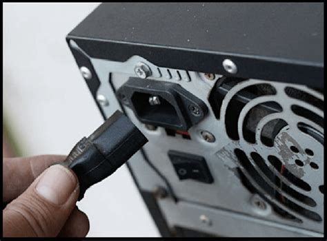 Removing Hard Drive From Desktop Computer 的图像结果