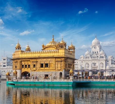Golden temple amritsar | Premium Photo