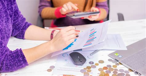 Linking Education and Financial Autonomy | Economic and Political Weekly