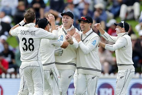 Tim Southee becomes first New Zealand bowler to claim 700 international ...