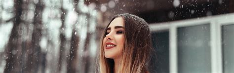 Download wallpaper winter, snow, smile, Girl, Sasha Rusko, Elena ...