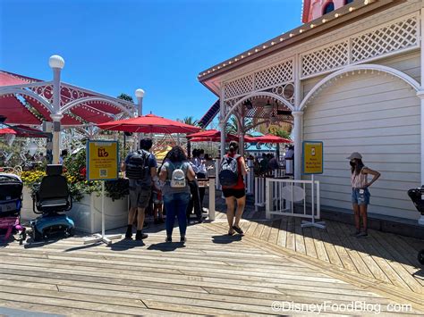 REVIEW of the Walk-Up BoardWalk Dining Experience at Lamplight Lounge ...