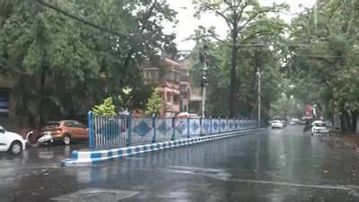 Cyclone Asani weakens into cyclonic storm; Odisha, West Bengal brace ...