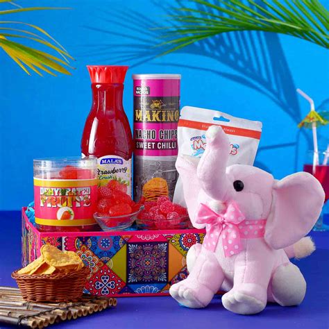 Cherishable Hamper With Soft Toy, Fruit Gums, & Tray – TOKENZ