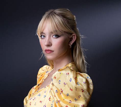 Sydney Sweeney Age: Unveiling the Secrets of This Rising Talent - Top ...